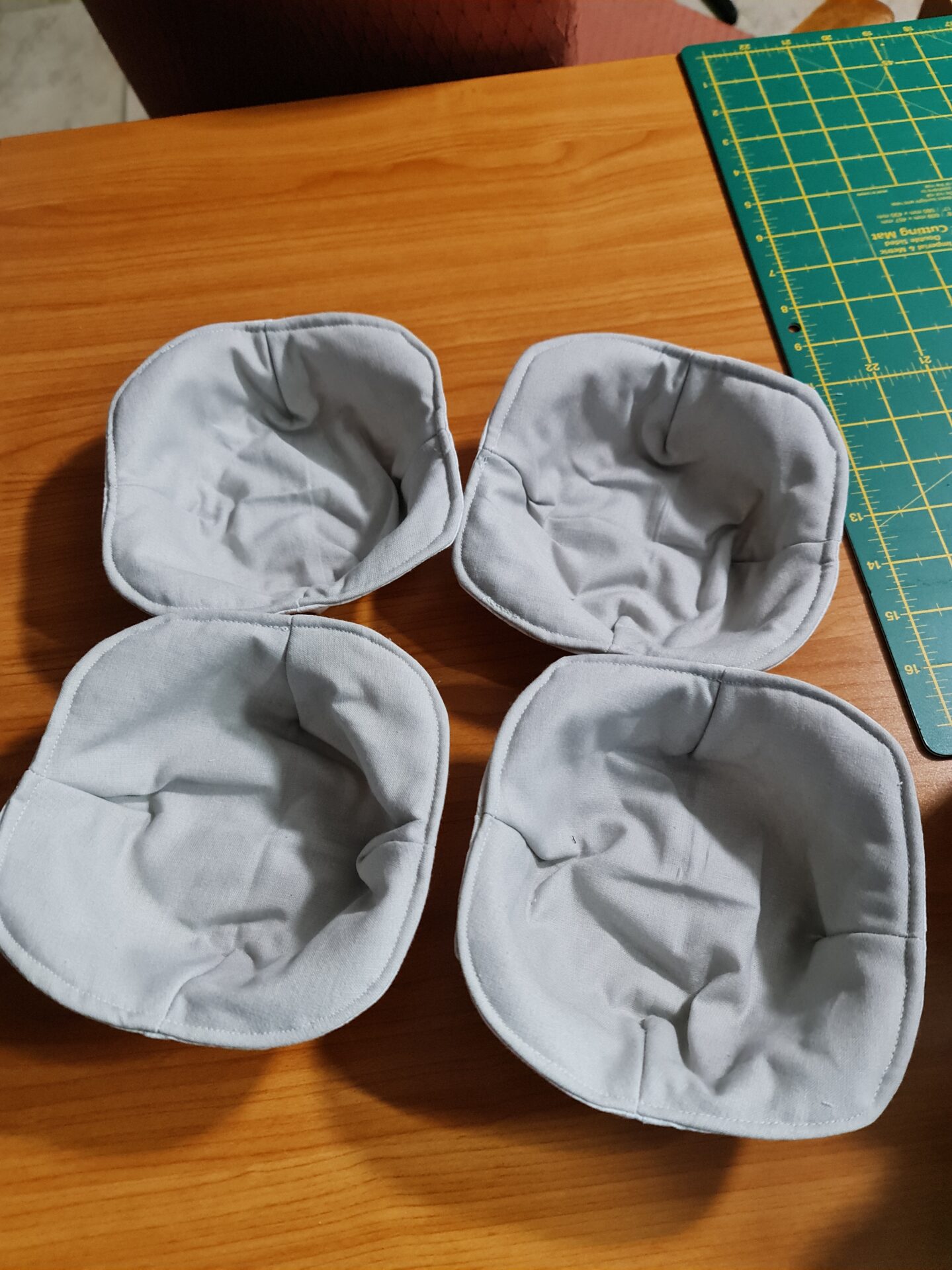 White and Grey Flower Pattern with Grey - Reversible Bowls Holders - Small - Image 3