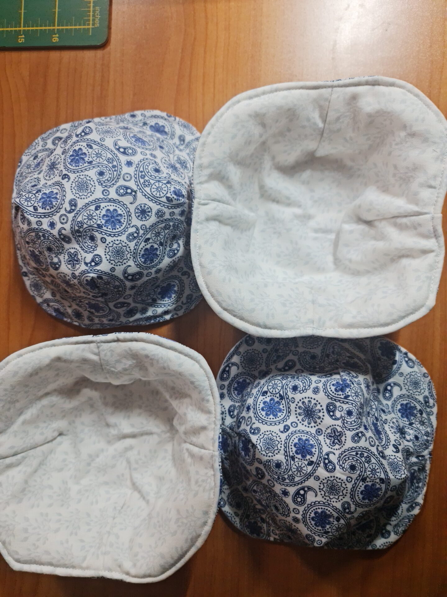 Blue and White Pattern with Pale Blue Leaf Pattern - Reversible Bowls Holders - Small