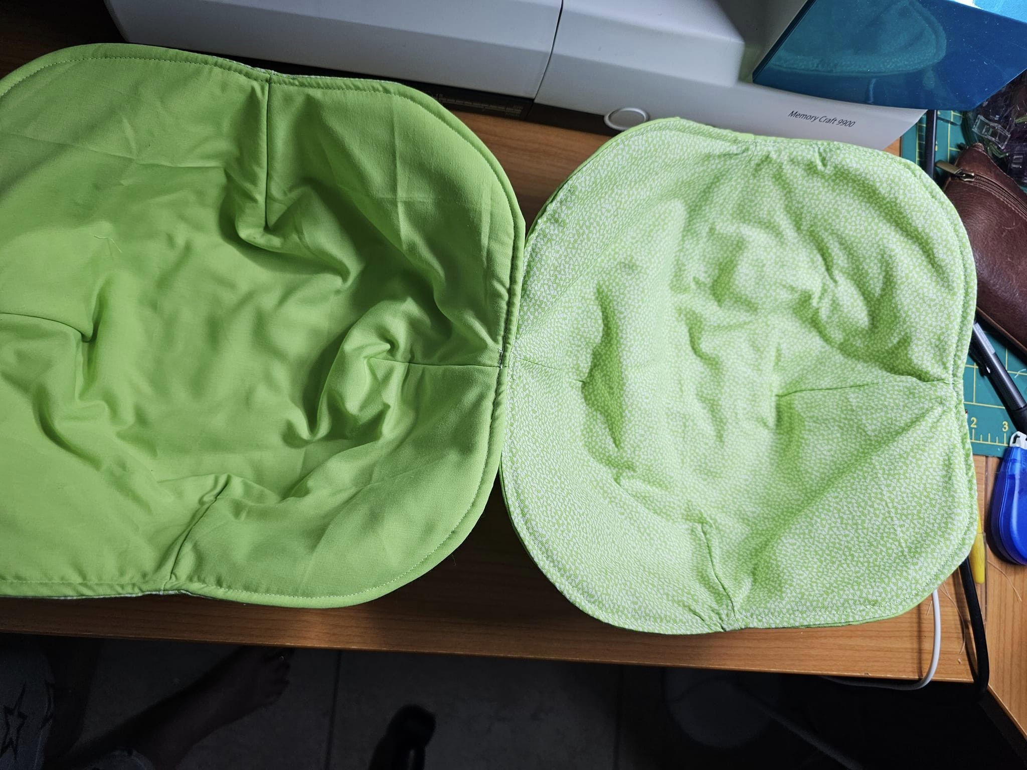 Green with White Triangle Pattern with Lime Green - Reversible Bowls Holders - Large - Set of 2