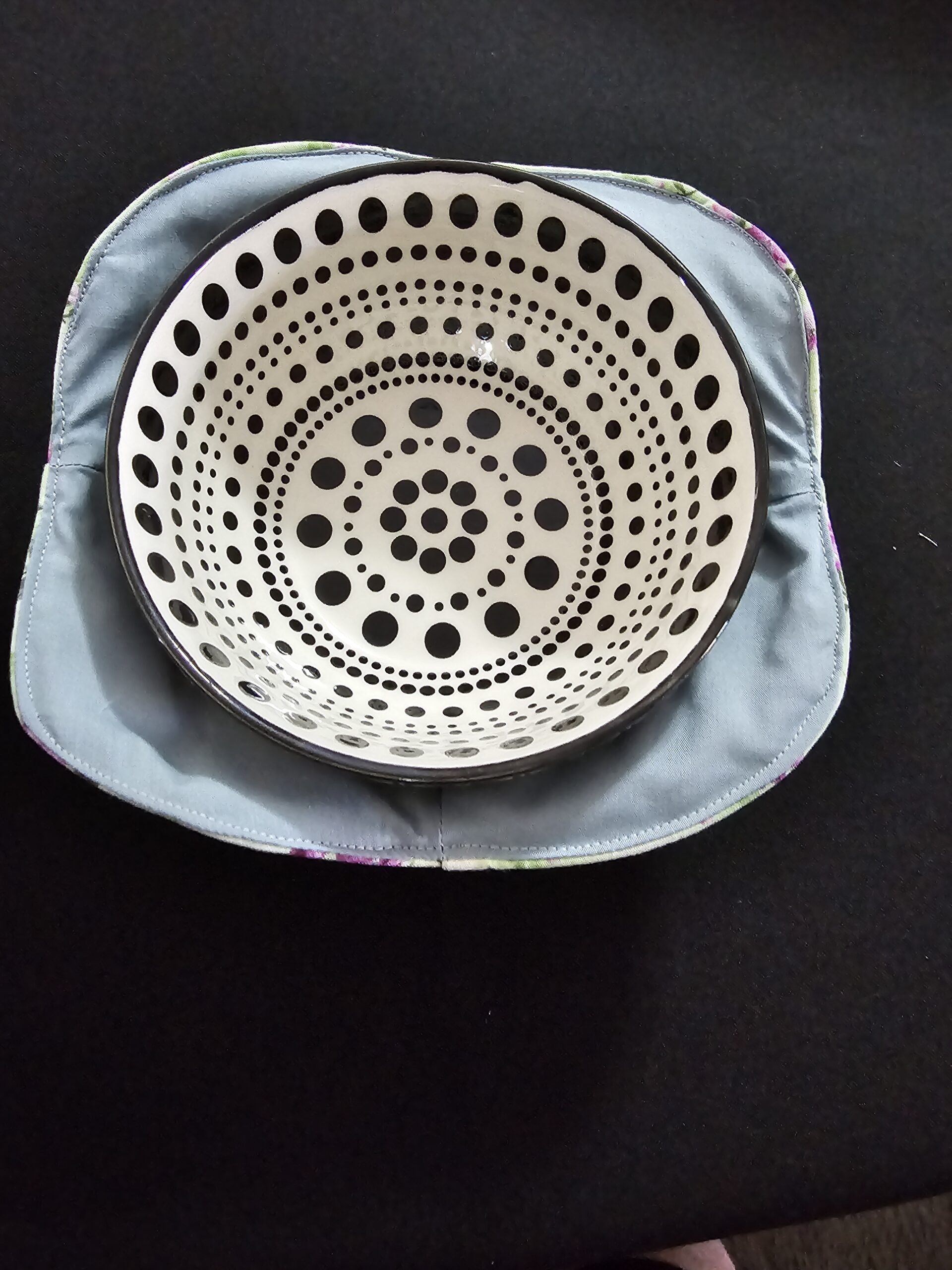 Grey with Green and Purple Flower Pattern - Reversible Bowls Holders - Medium - Single - Image 3