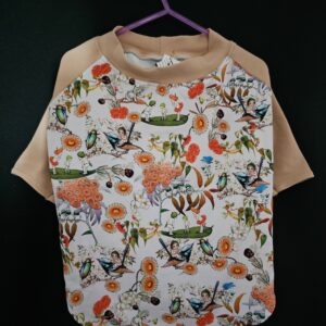 T- Shirt Medium Dog Coat with Gumnut Babies and Fawn Sleeves